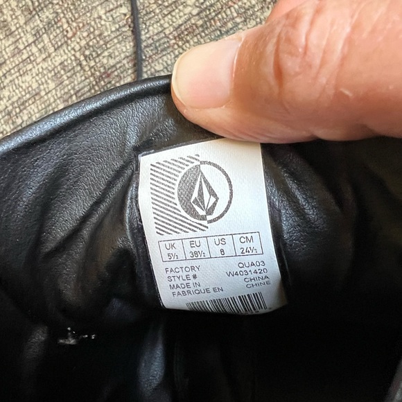 Volcom Ankle Boots - Picture 6 of 6